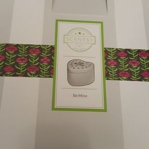 Scentsy be mine warmer Make an offer!